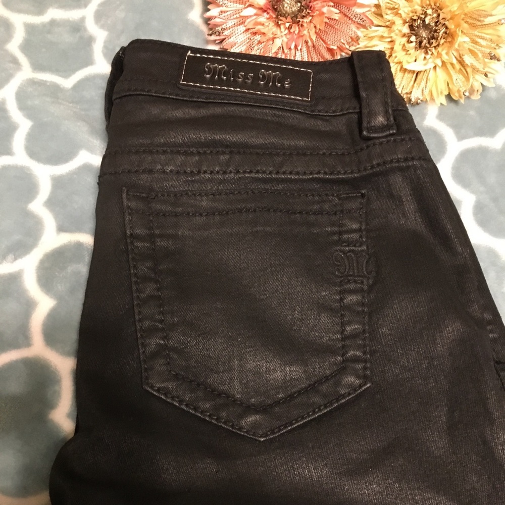 Miss Me Waxed Black Capris